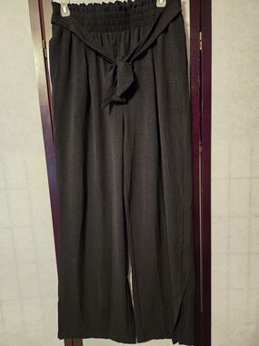 UEU Black Wide-Leg Yoga Pants